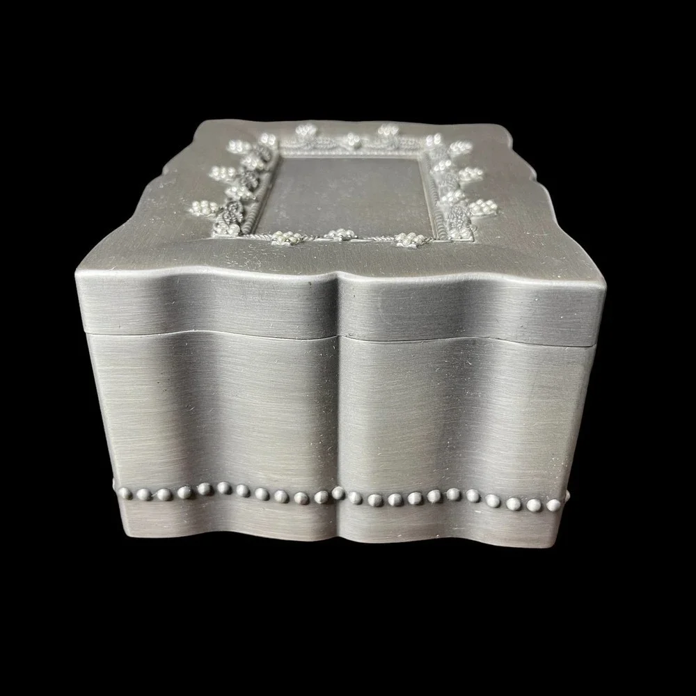Things Remembered Metal Memory Jewelry Trinket Box Faux Pearls Velvet Lining